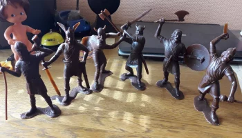Индейцы и Солдатики